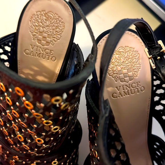 Vince Camuto pumps - Picture 2 of 3